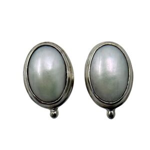 Sarda Sterling Silver Mabe Pearl stud earrings - GM676